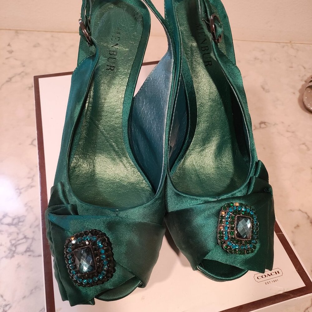 Menbur Satin Heels Emerald Green Size 9.5